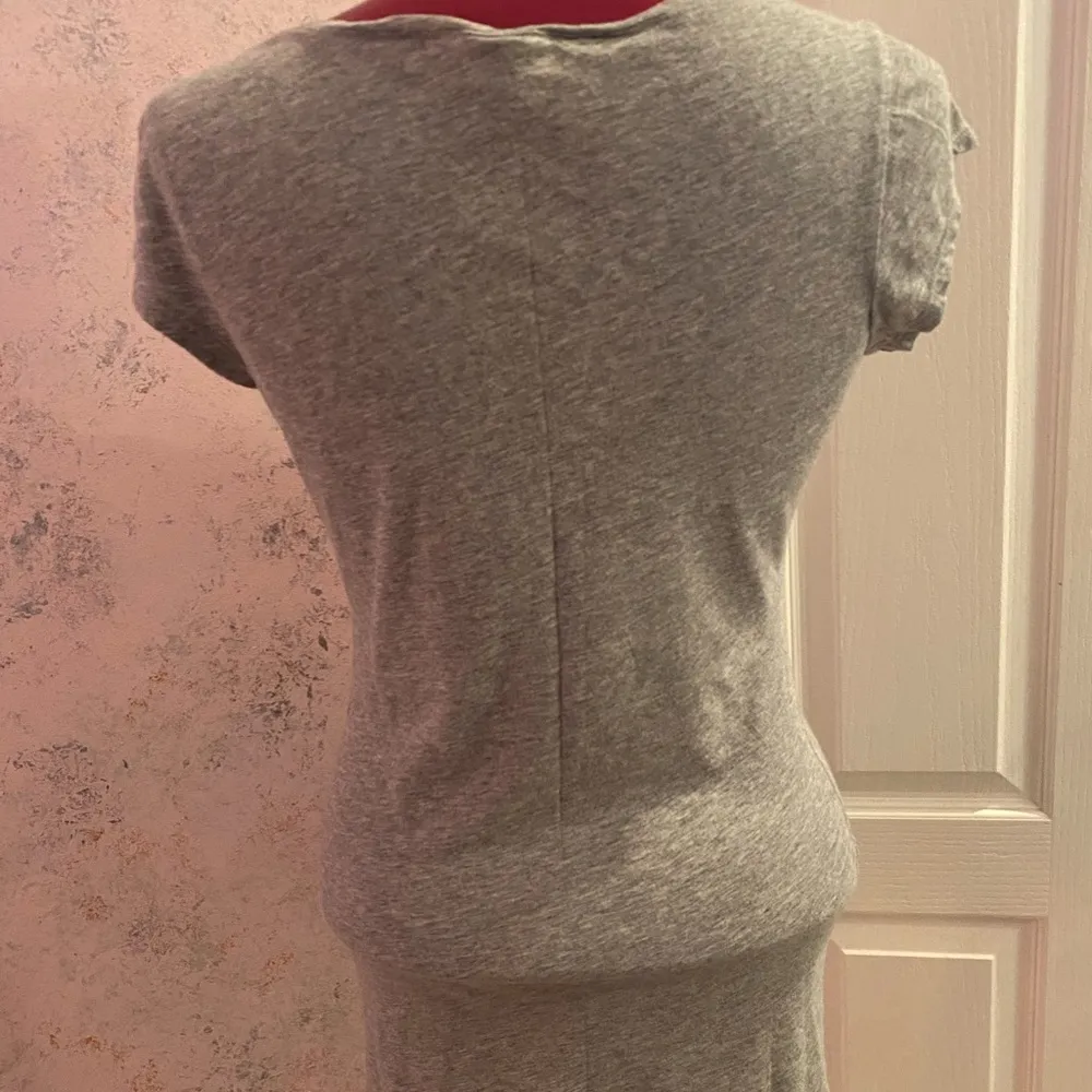 H&M Divided gray long cotton Short sleeve T-shirt size 8 - Image 5