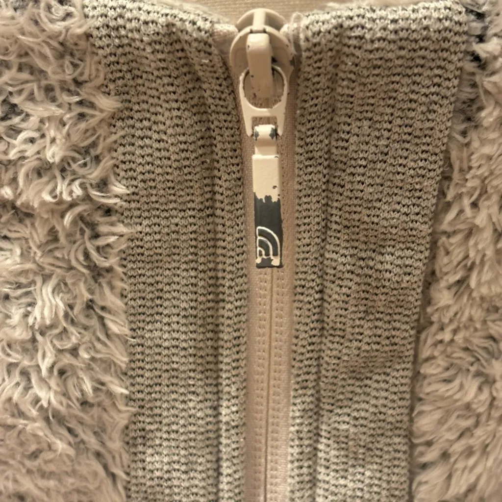 Light Grey & White North Face Fuzzy/Fleece Zip-Up Sweater - Image 4