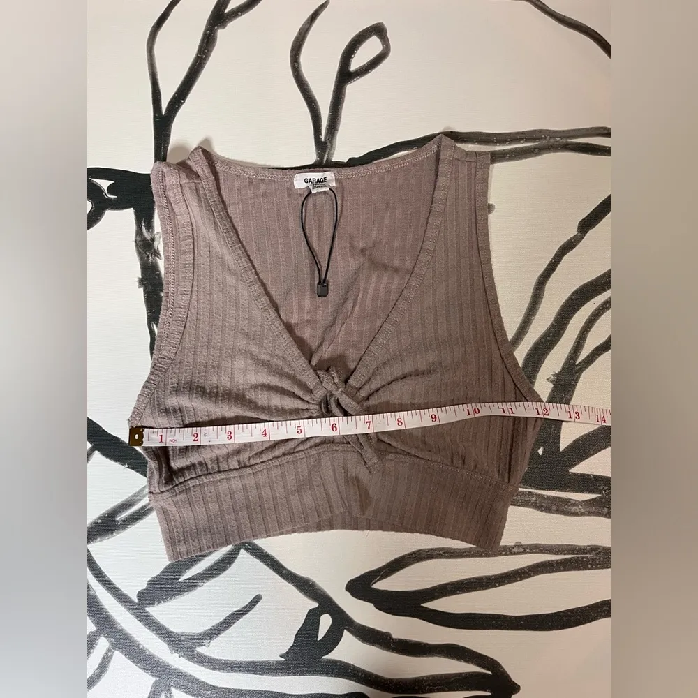 GARAGE Sleeveless Shirt Crop Tank Top Tie Plunge Ribbed Neutral Women’s XS NWOT - Image 7