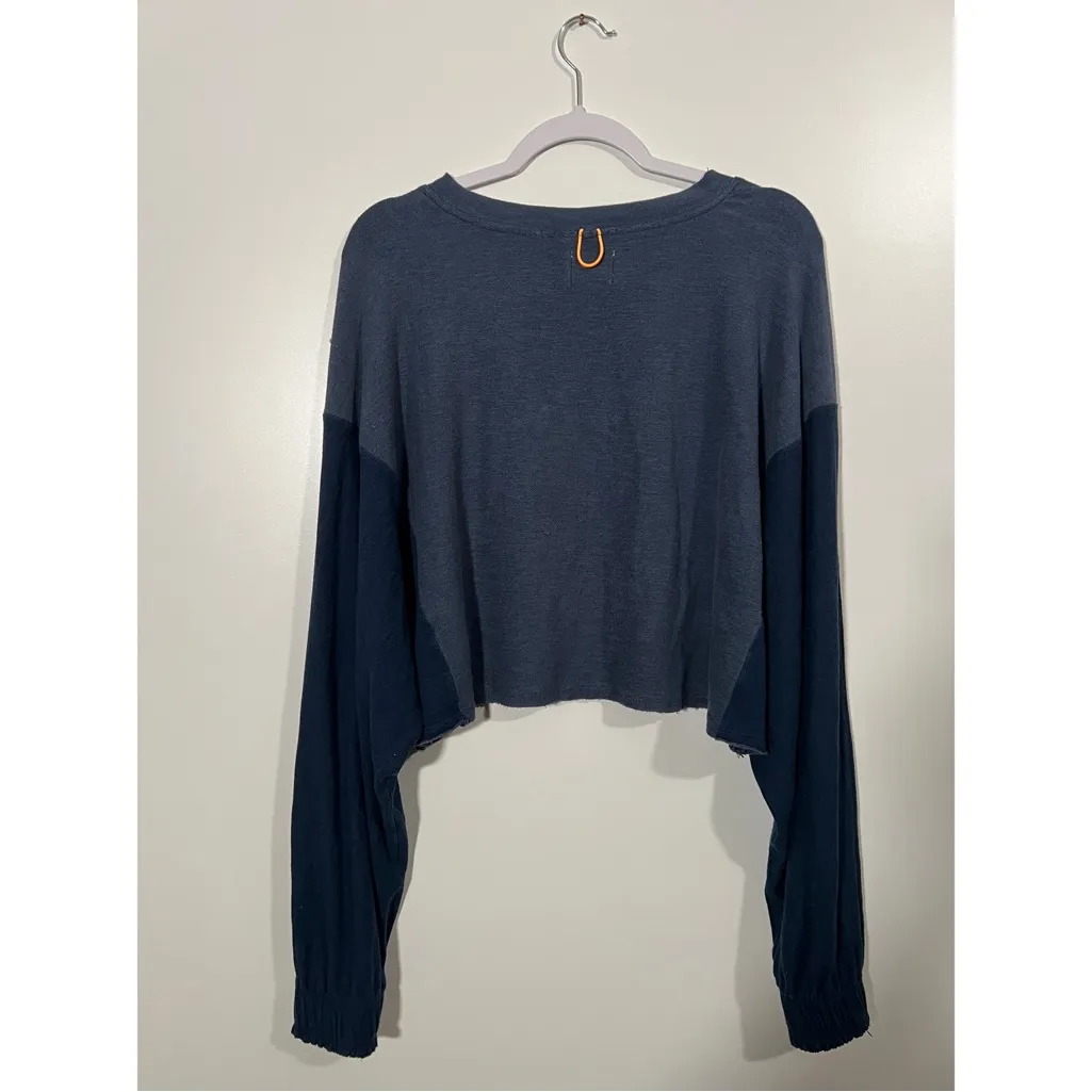 FP Movement Surfside Dolman Sweatshirt Crop in Navy Blue Size Large - Image 3