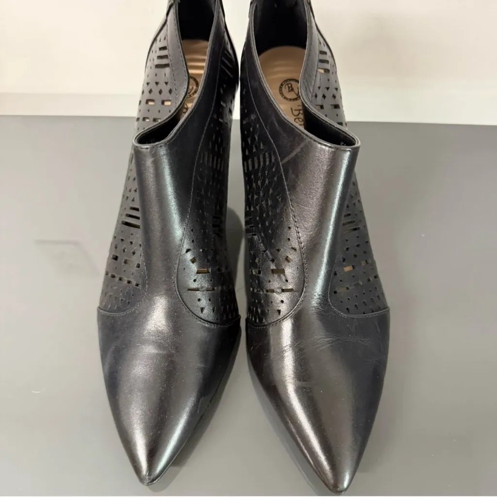 Bella Vita Black Cut Out Heels Pumps - Image 3