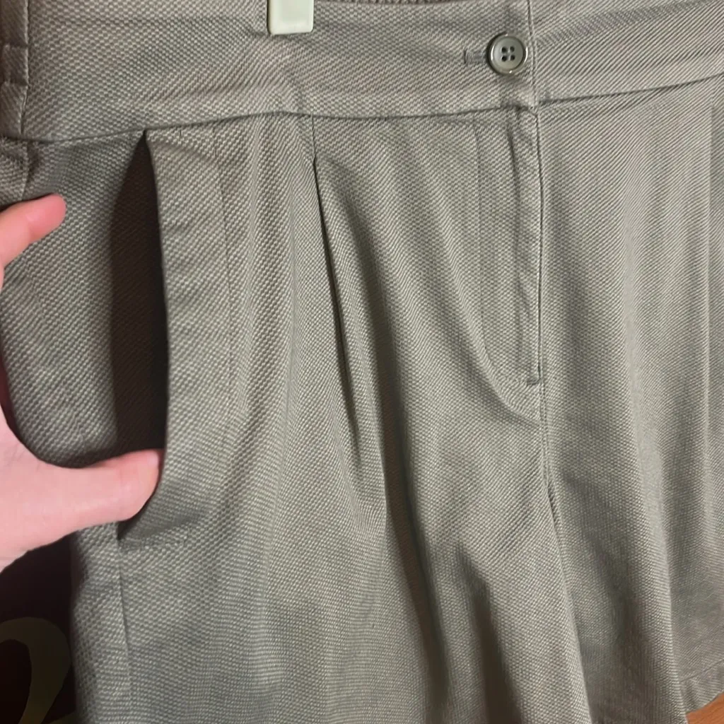 Talbots Textured Cotton Chino Short Olive Green Stretch Pleat Pocket 6.5” Inseam Size 14 - Image 6