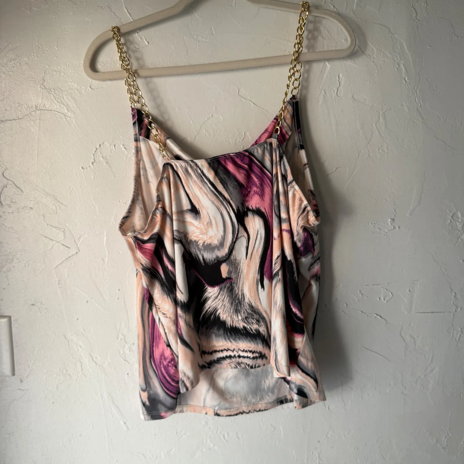 Face Kisses Plus Size 1X Abstract Print Chain Strap Tank Top Women Going out Top Pink - Image 6