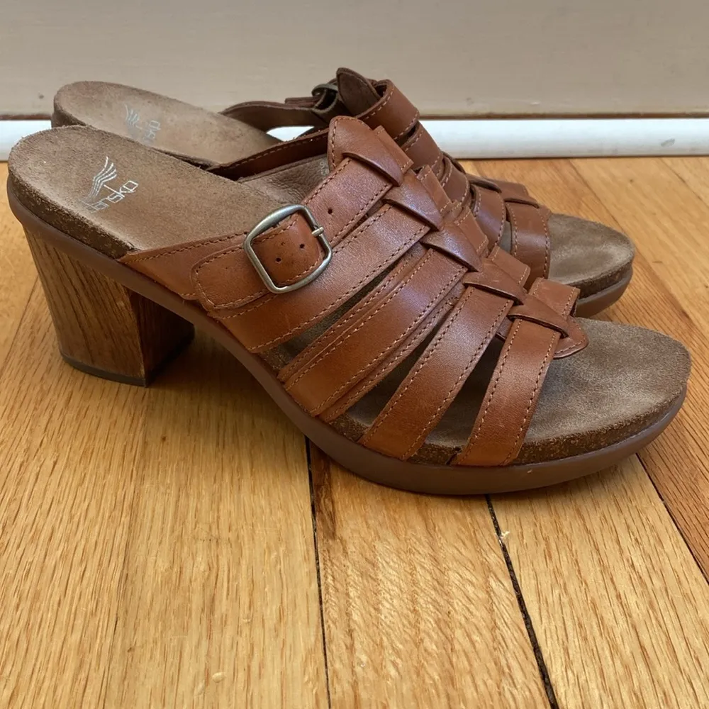 Dansko Dina Sandal Full Grain Leather Woven Strappy Block Heel Sandals‎ Size 39 - Image 4