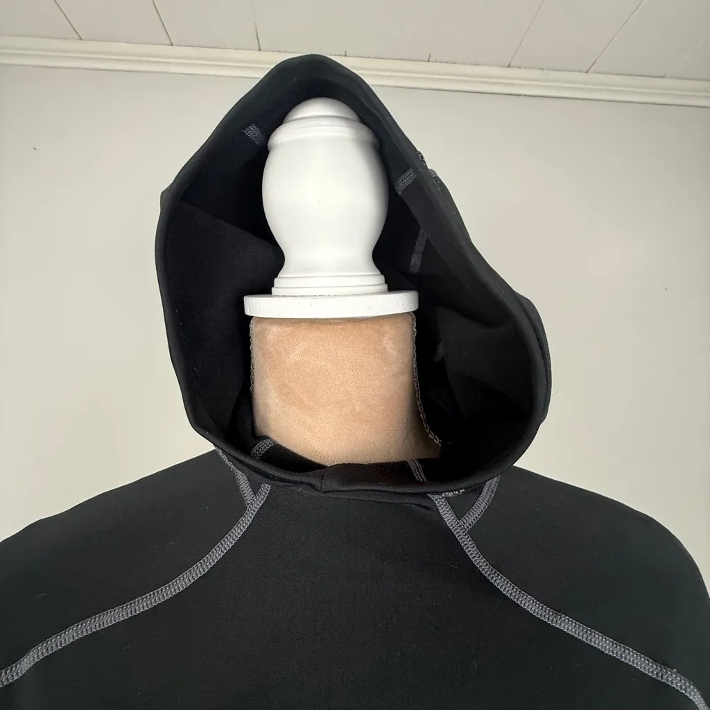 SUGOI Black Athletic Hoodie with Gray Accents Size M - Image 4