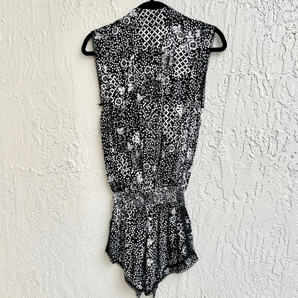 Poupette St. Barths Elodie Cap Sleeves Button Front Romper Black Garden Women XS - Image 8