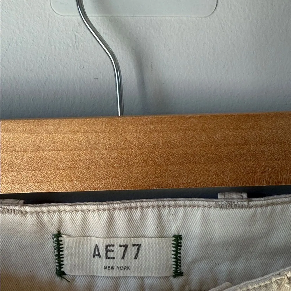 American Eagle AE77 Premium Cargo Shorts Cut Offs Tan Size 28 - Image 4