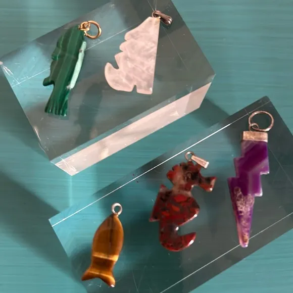 Collection 5 Carved Stone Pendants Fish Wolf Fish Sea Horse Lightening Bolt Purple - Image 1