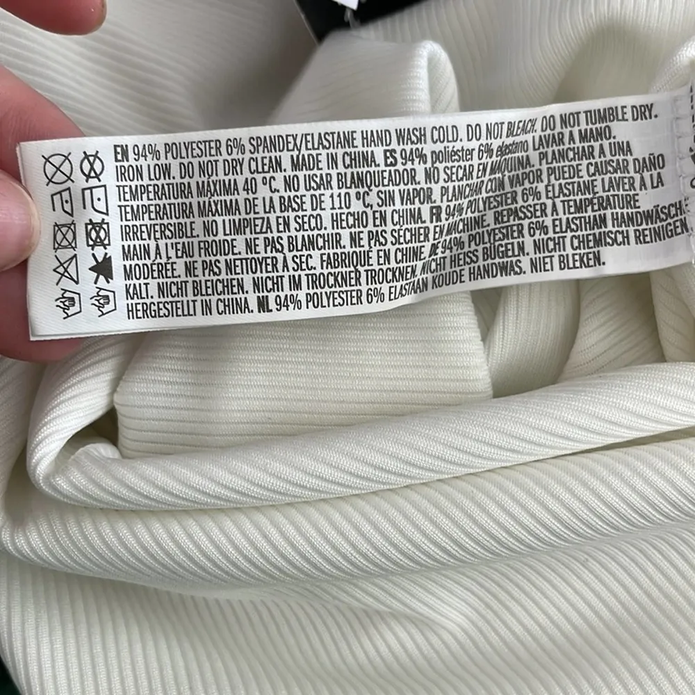 NWT Forever 21 Ribbed cream deep V neck body suit - Image 4