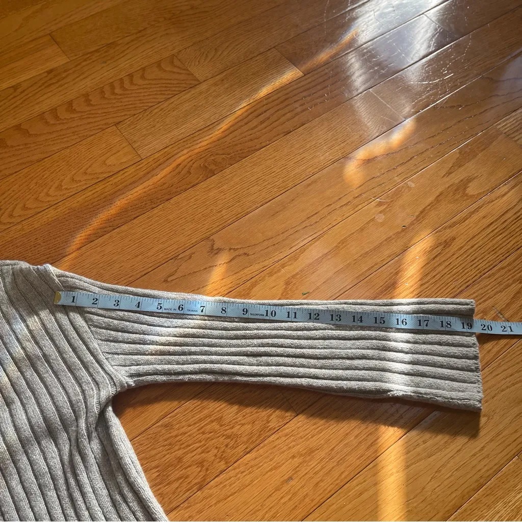 Leith Knitted Ribbed Skirt and sweater cardigan set v-neck front buttons Sz M - Image 15