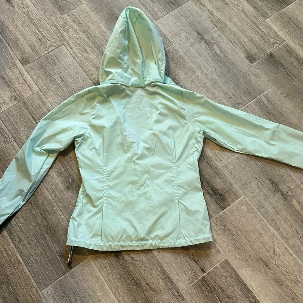 Columbia Women's Arcadia II
Rain Jacket Seafoam Green Size
XS Water Resistant - Image 2