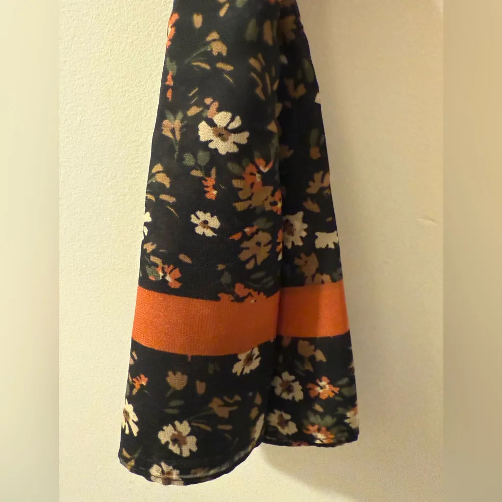 Time and Tru Black Floral Scarf Multi - Image 9