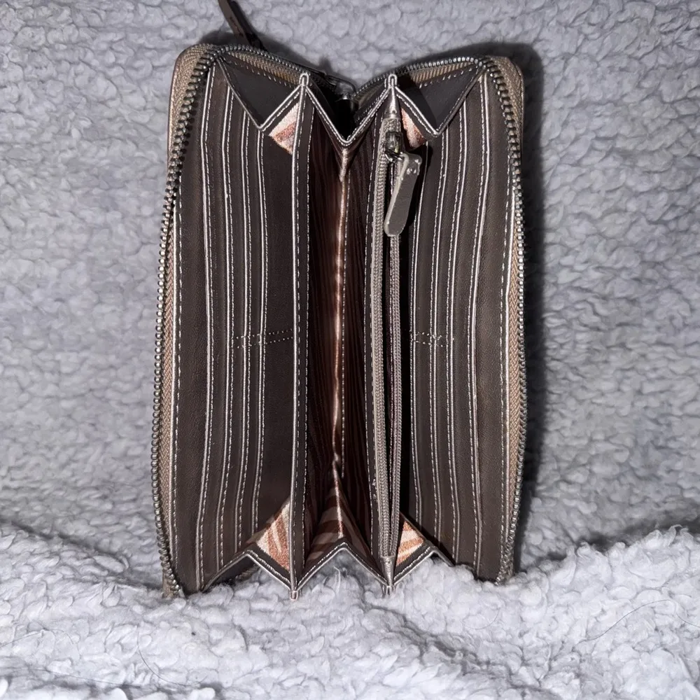 Dana Buchman Brown and Gold Animal Print Zip-Around Wallet - Image 3