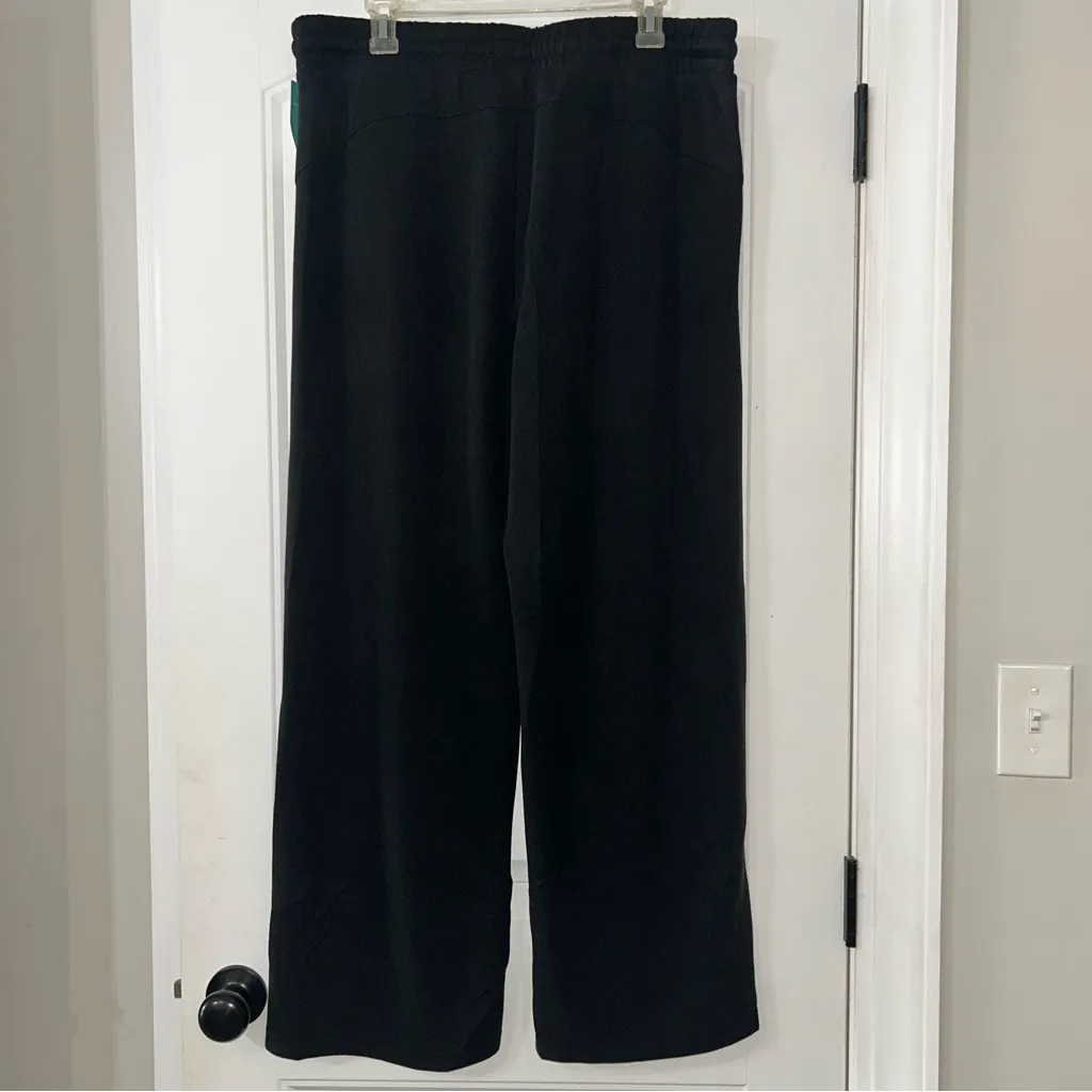NWT Cloud Scuba Knit Wide Leg Sweatpant Women’s XL - Image 4