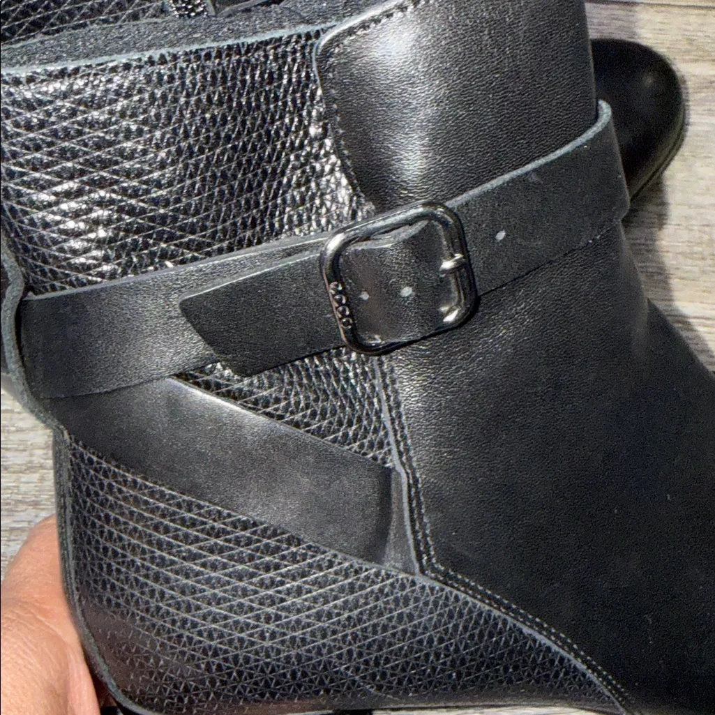 Ecco Danish Design Black Classic Black Leather Ankle Booties - Image 12