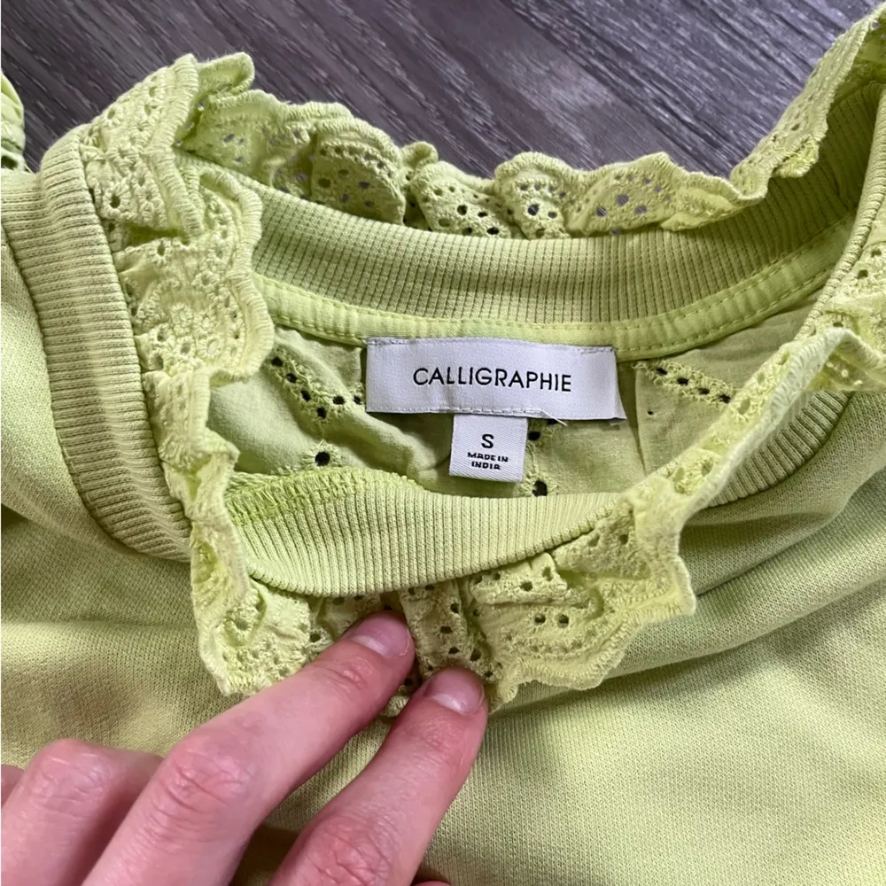 Calligraphie light weight sweatshirt - Image 2