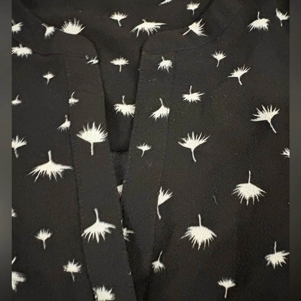 Daniel Rainn black v neck pleated blouse with nature botanical graphics - Image 5