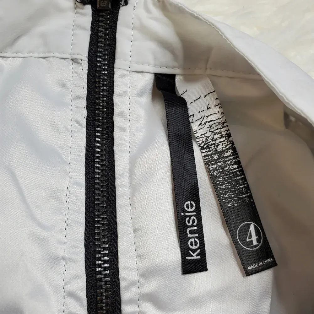 Kensie Lace Overlay Skirt - Image 2