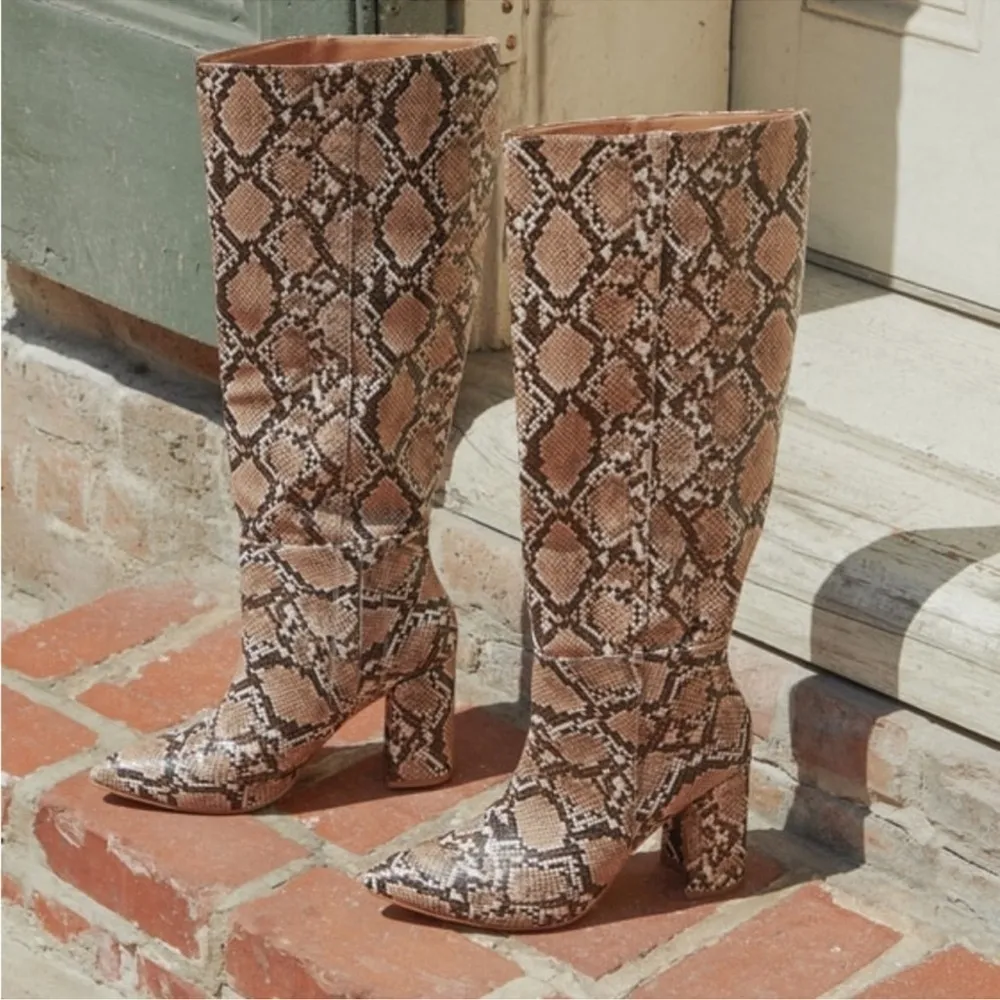 Lulus Katari Tan Snake Pointed-Toe Knee High
Boots 6.5 - Image 4