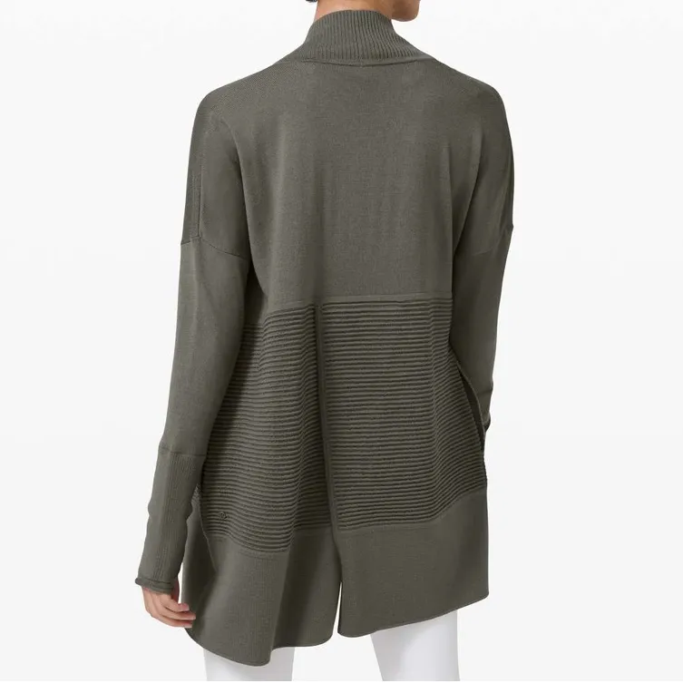 Lululemon Sit In Lotus Wrap II Cardigan in Grey Sage 100% Merino Wool Size 2 - Image 2