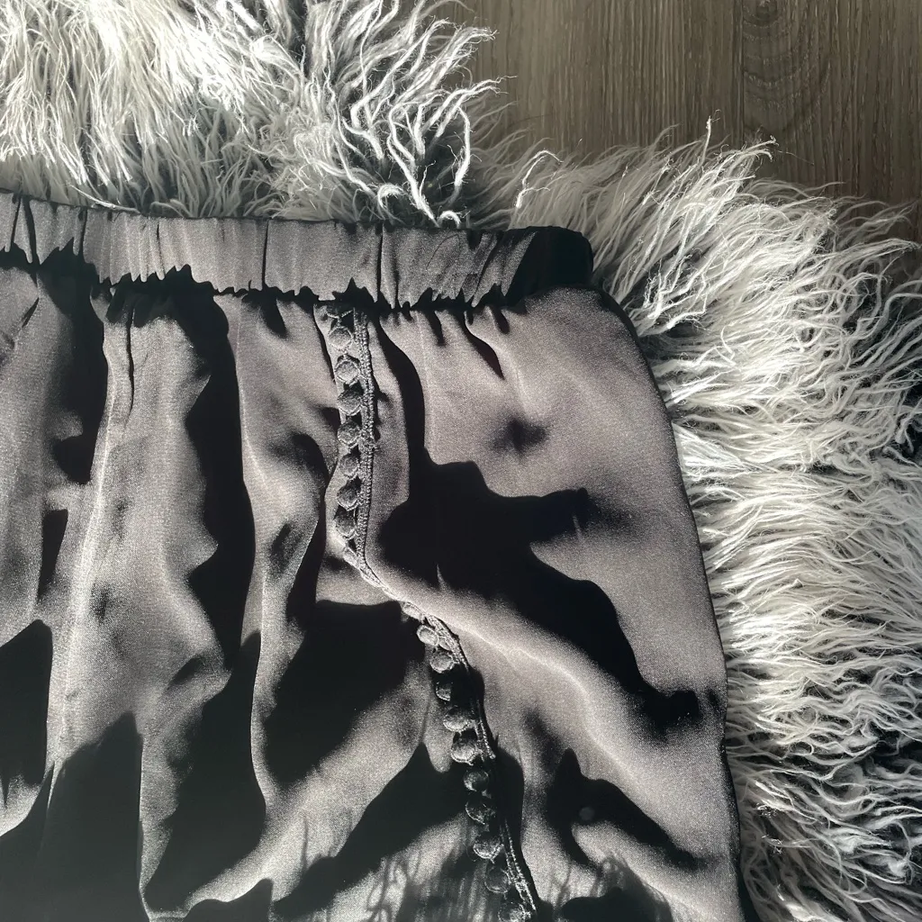 🖤🆕F21 Black Pom Pom Dolphin Shorts ✨NWT✨ - Image 2