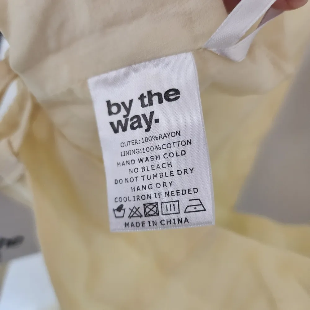 NWT by the way revolve Tabitha Ruffle Short Set in Cream - Image 7