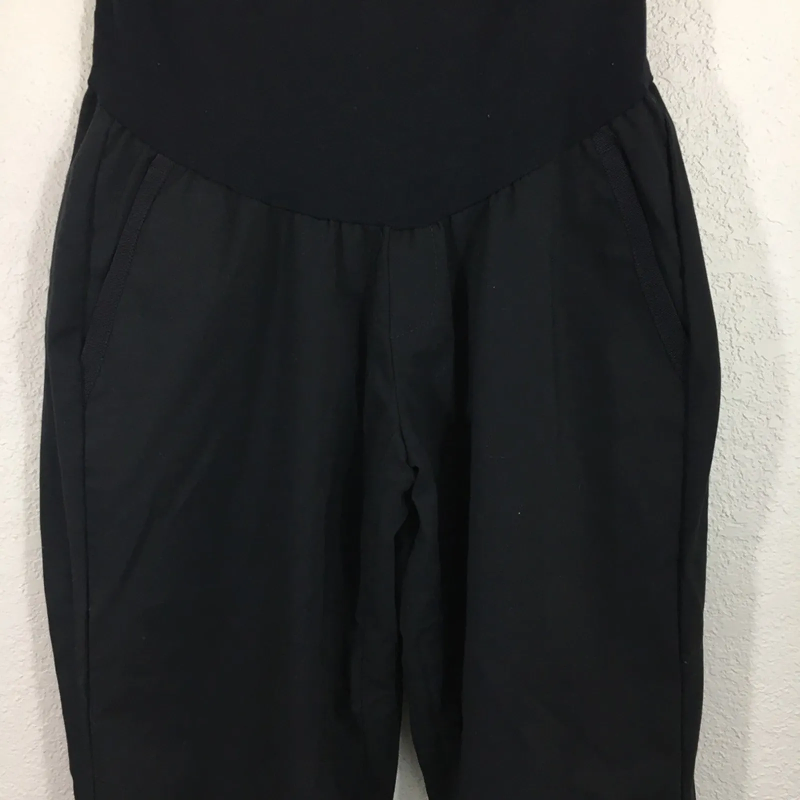 A Pea in the Pod black maternity pants belly band - Image 5