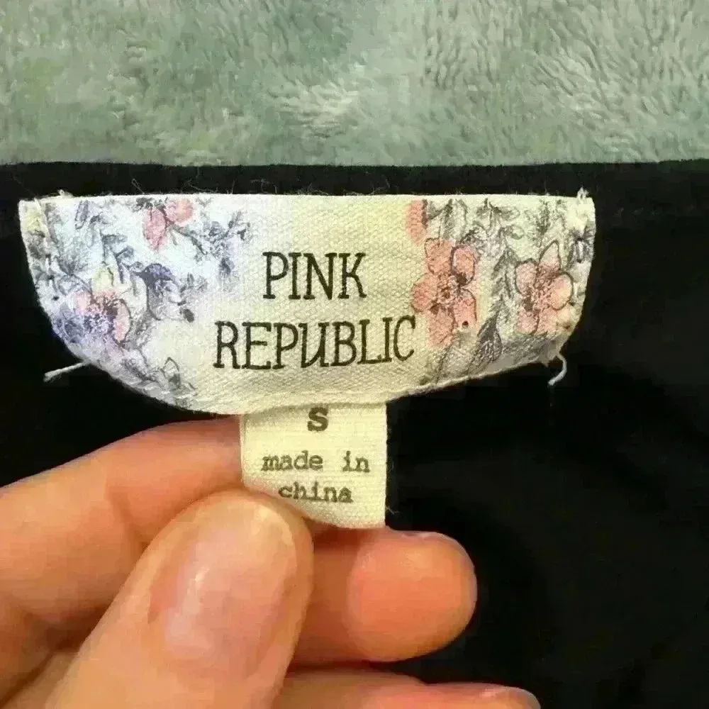 Women’s Pink Republic Top - Image 3