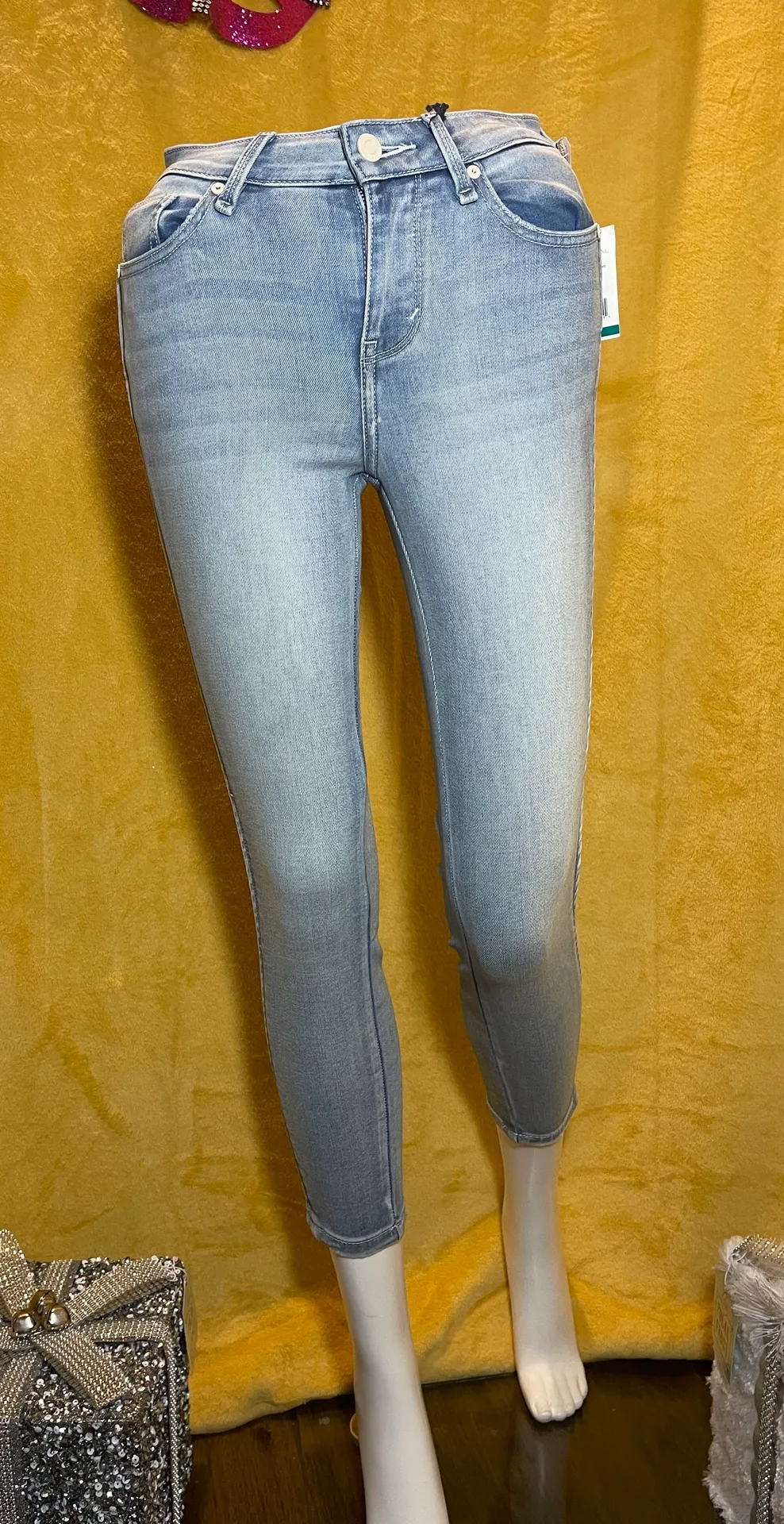 Demi Mid Rise Crop Skinny Jeans NEW - Image 3
