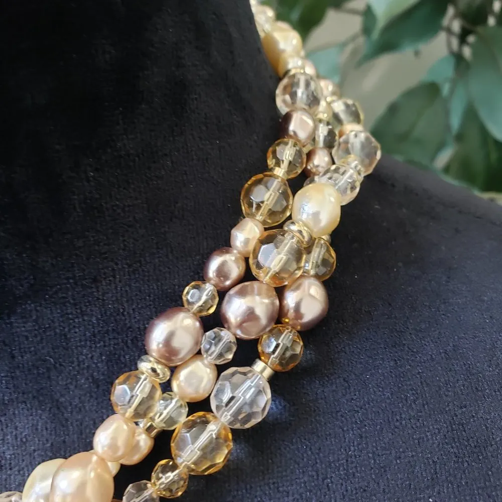 Womens Fashions Multicolor Faux Glass Beaded Collar Necklace with Lobster Clasp - Image 3