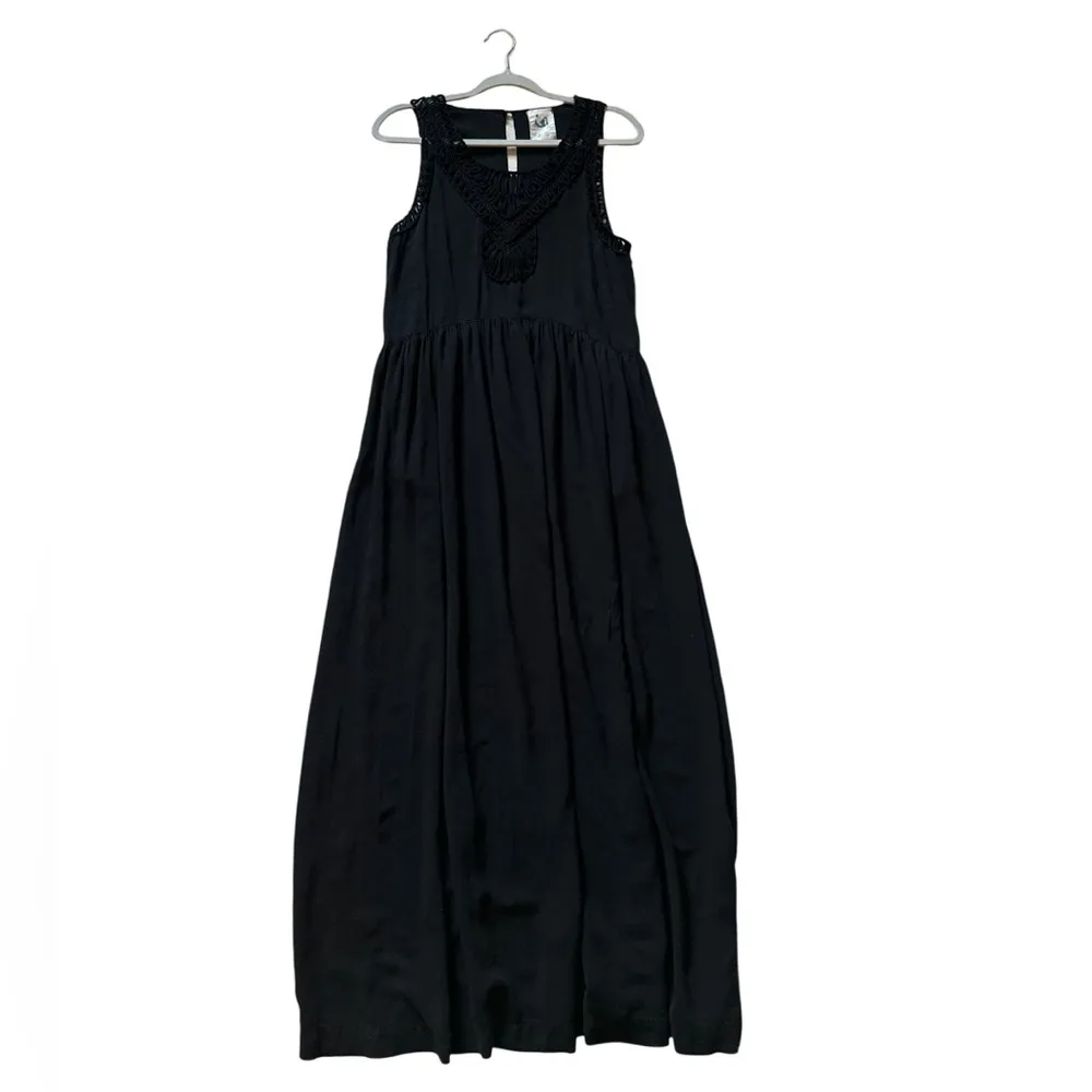 Mermaid x Anthropologie Macrame Black Maxi Dress Sz M Boho Beachy Cottage Resort - Image 2