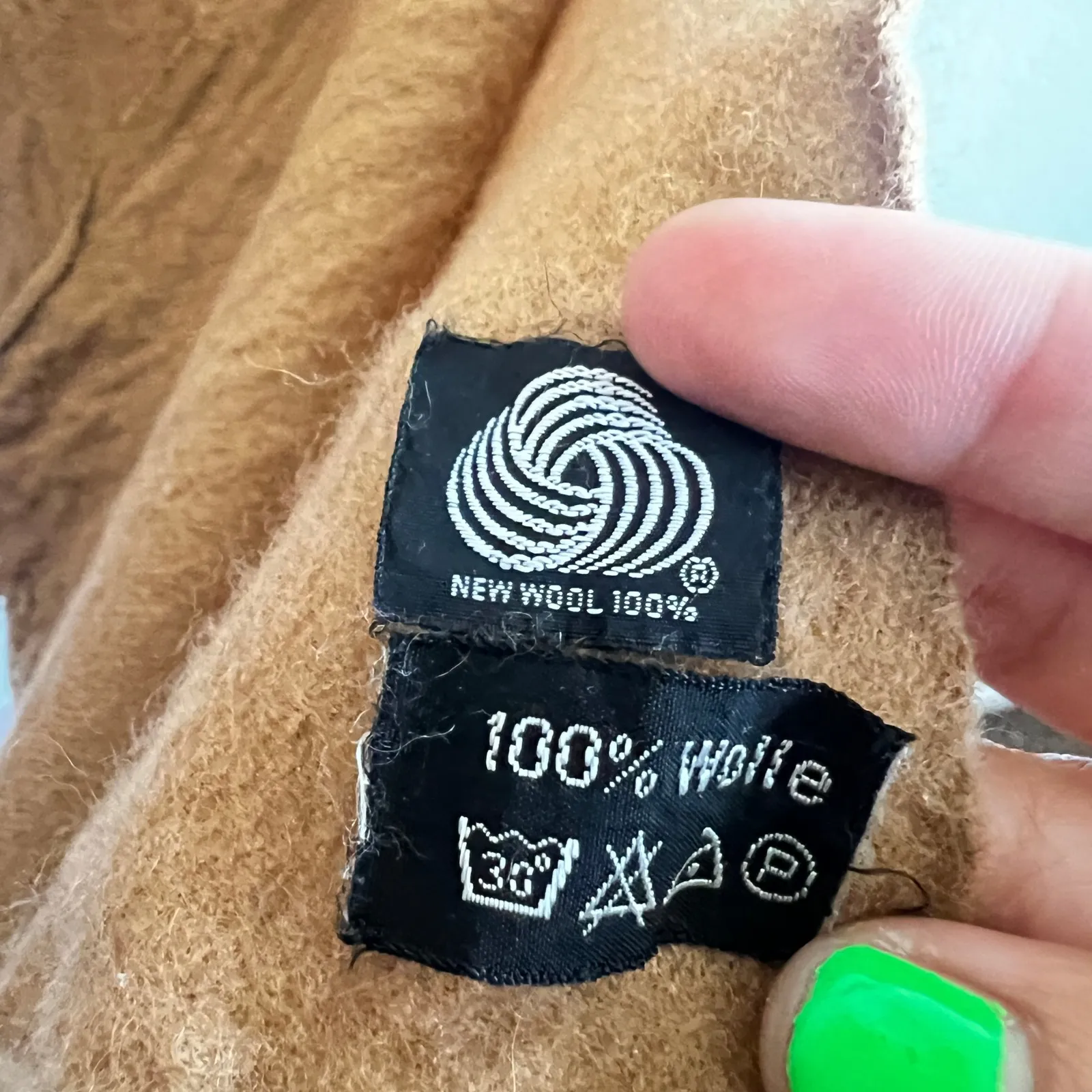 100% Wool Scarf Brown Quite Luxury Classic Winter - Image 3