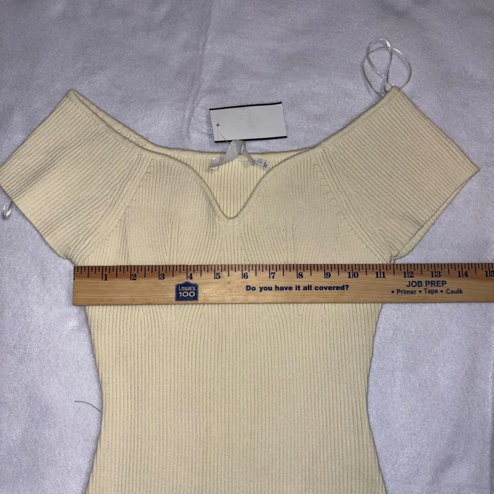 ASTR the Label Cream Ribbed Knit Top V Neck Short Sleeve Fitted Womens Small‎ - Image 6