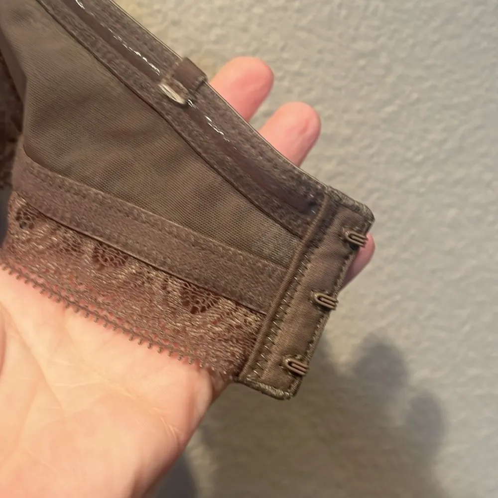 aerie Women’s Taupe Brown Lace Band Strapless Bra Size 34B - Image 6