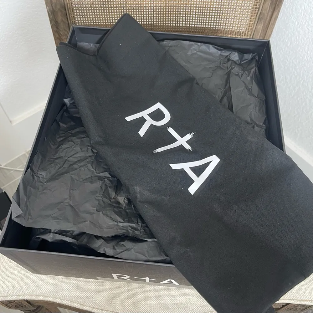 NIB RTA WOMEN SHORT COUNTRY WESTERN VINTAGE BOOTS SZ 39 / 9 - Image 3