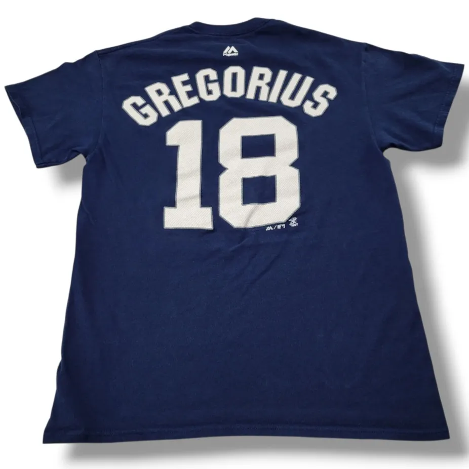 Majestic  Shirt Size Medium M New York Yankees T-Shirt Didi Gregorios Graphic Tee  - Image 5