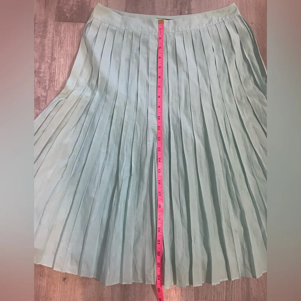 NWT Talbots mint seafoam green pleated skirt. Size 2 - Image 14