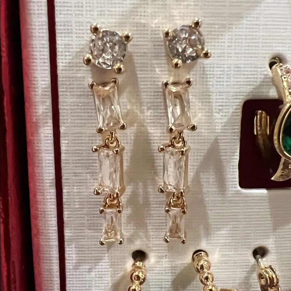 Piper K | Emerald Green Cubic Zirconia Earring Set - Image 6