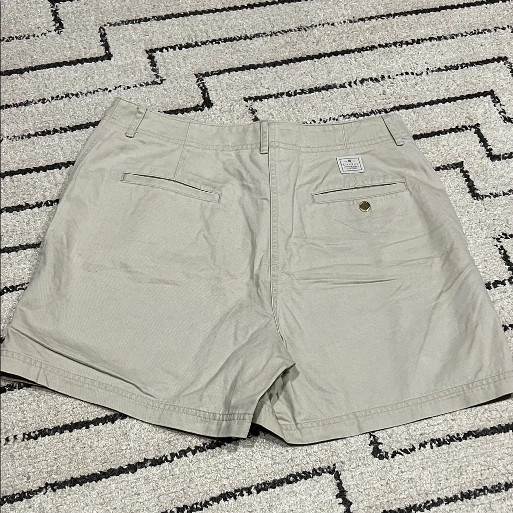 Vintage Ralph Lauren Women's High Rise Shorts - Image 8