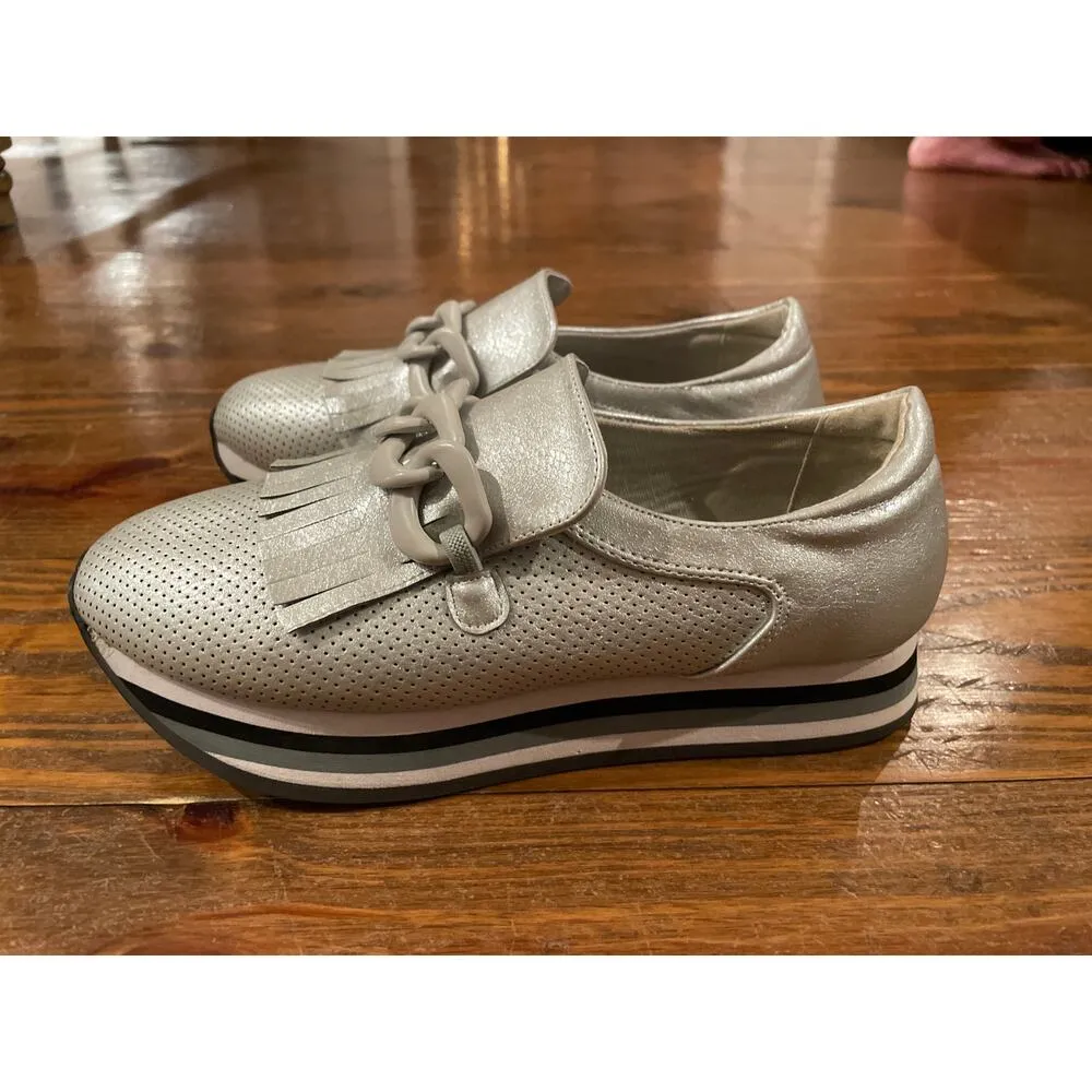 Coconuts by Matisse Women's Bess Silver Metallic Chain Perforated Loafers, 7 - Image 5