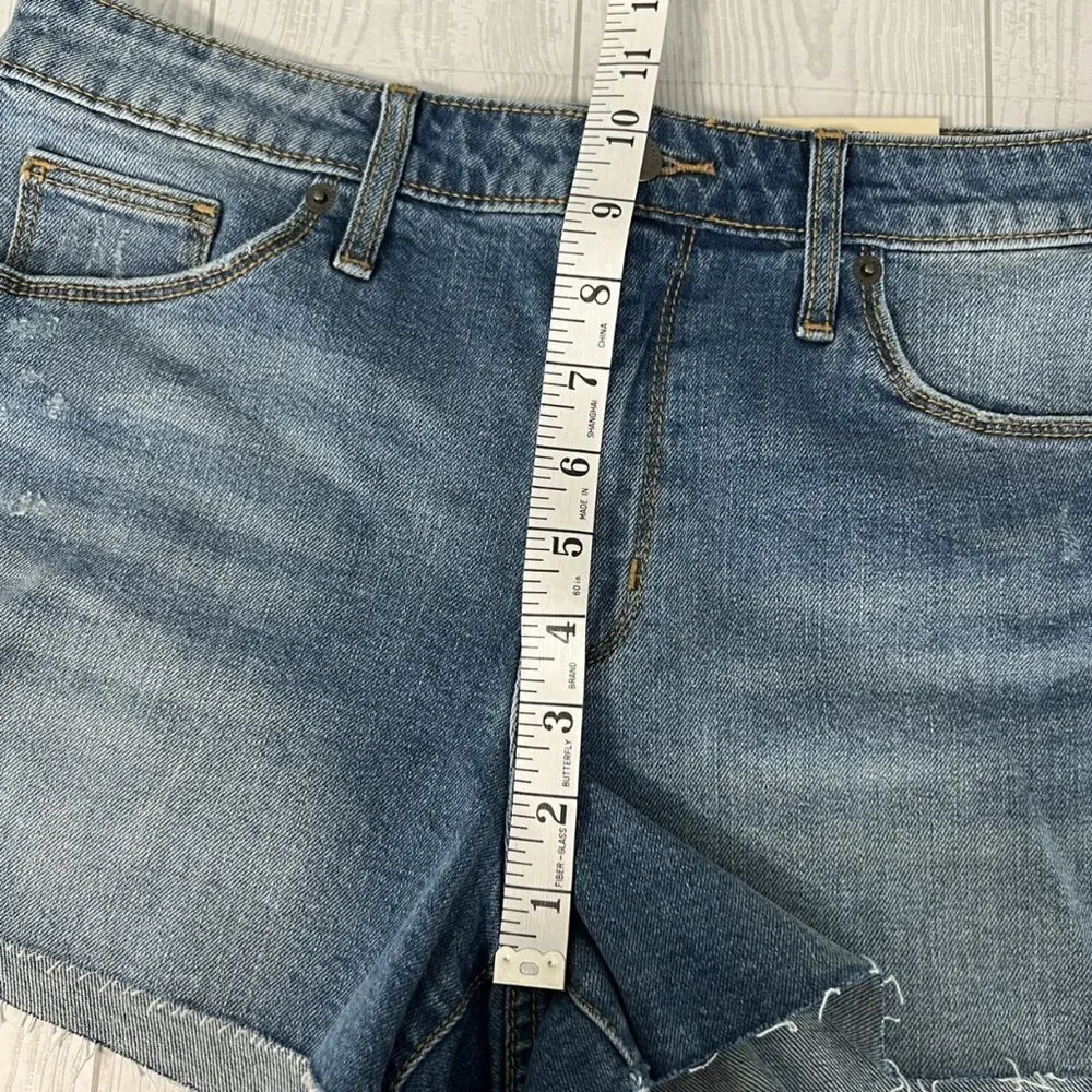 Universal Threads Universal Thread High Rise Shortie Shorts - Image 5