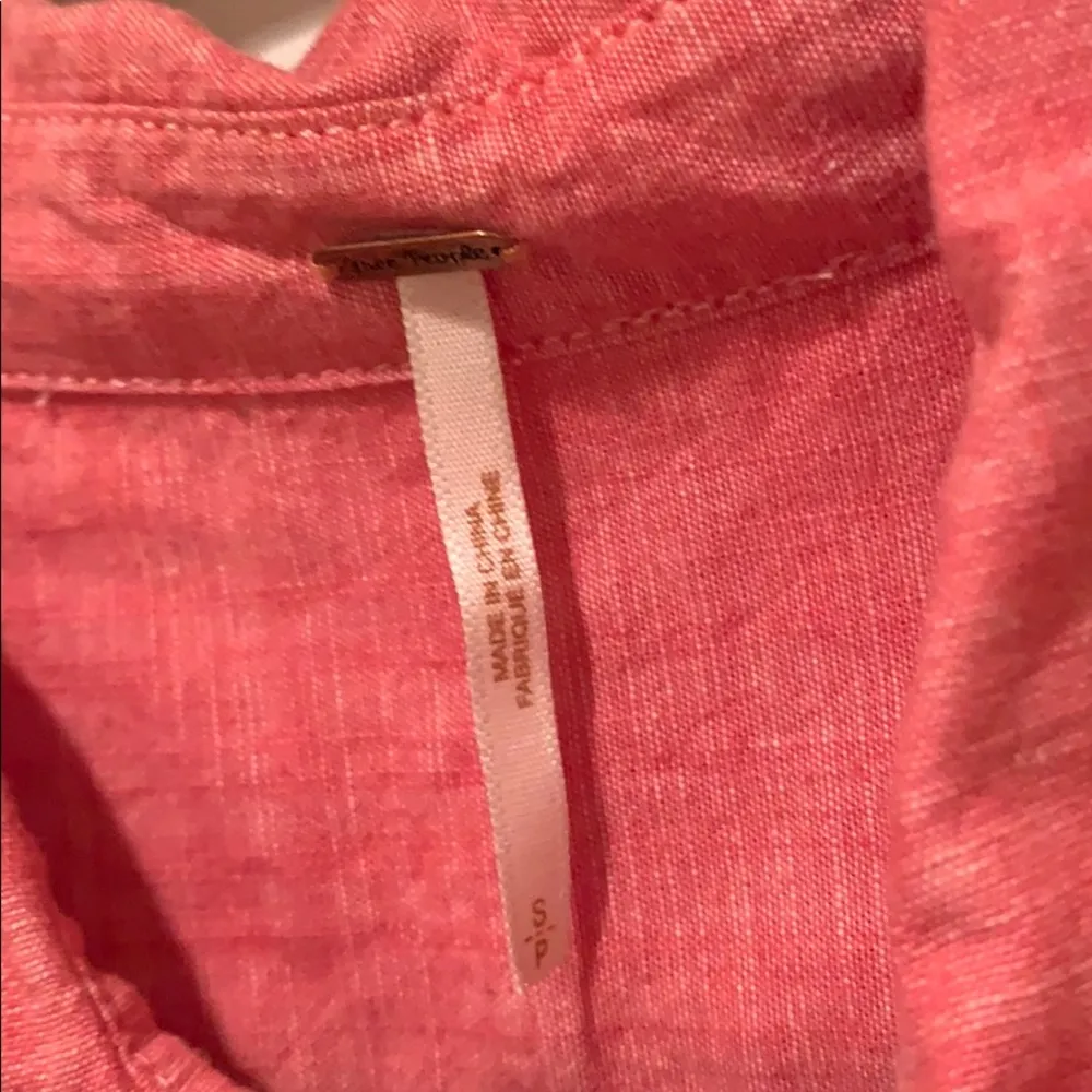 Free People Linen button down with lace back panel - Image 3