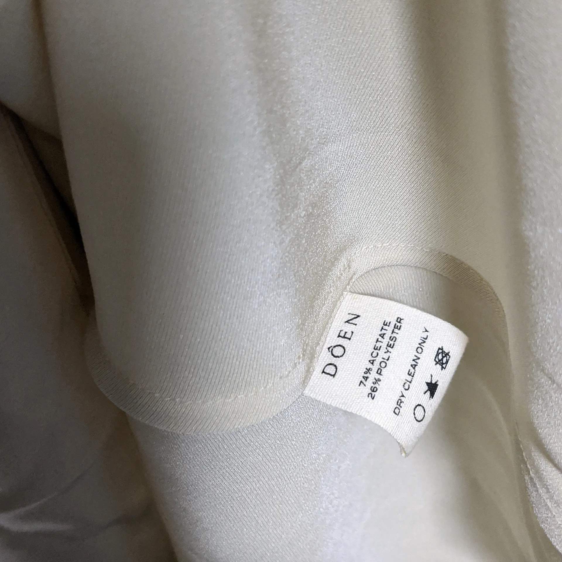 NWOT Doen Donneta Satin Dress - Image 5