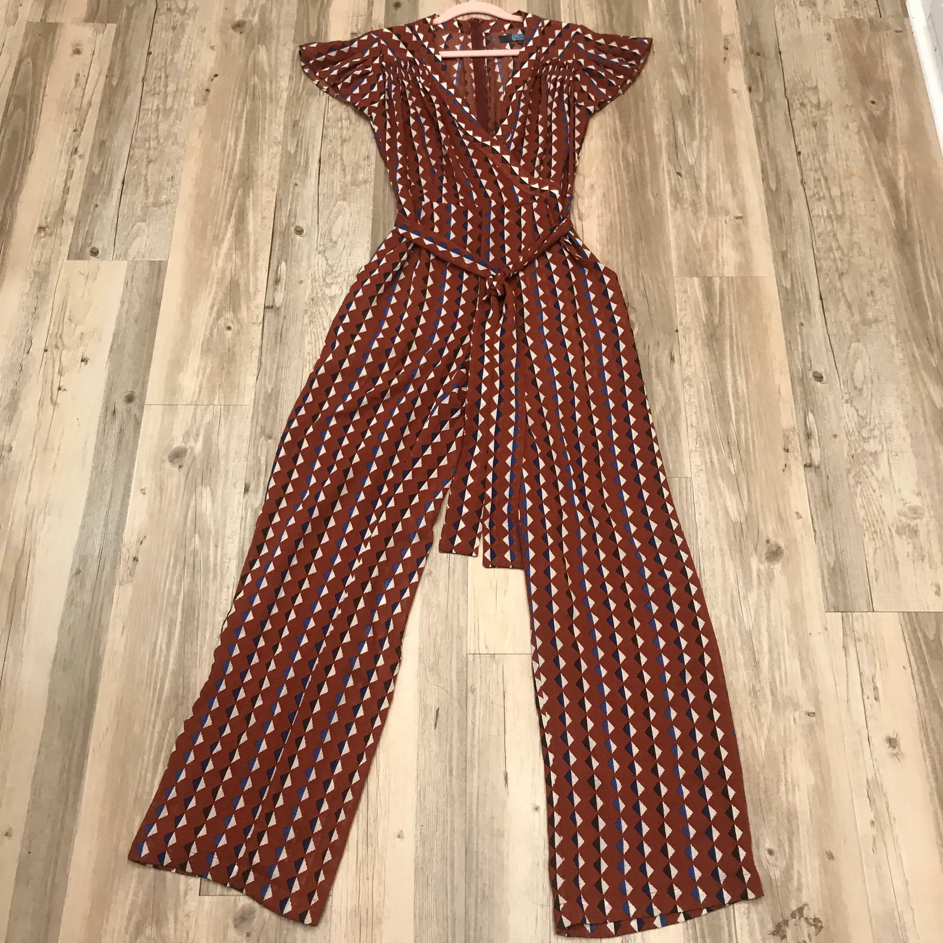 Eva Franco Wide Leg Jumpsuit with Angel Sleeves sz 2.  - Image 8