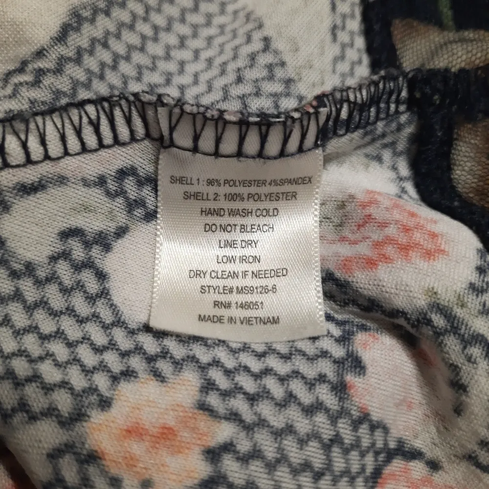 Faith and Joy by Monteau Floral Skirt Size Large - Image 5