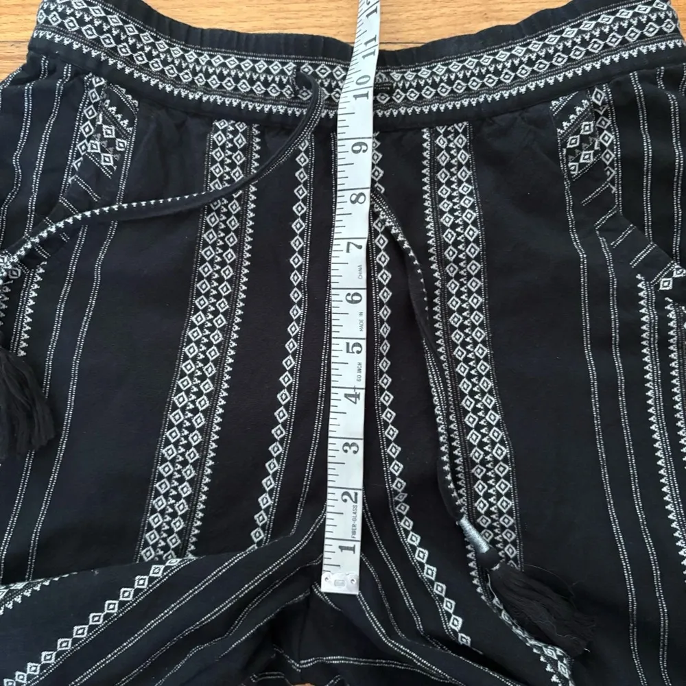 Anthropologie Embroidered Pull On Crops Size XSP - Image 6