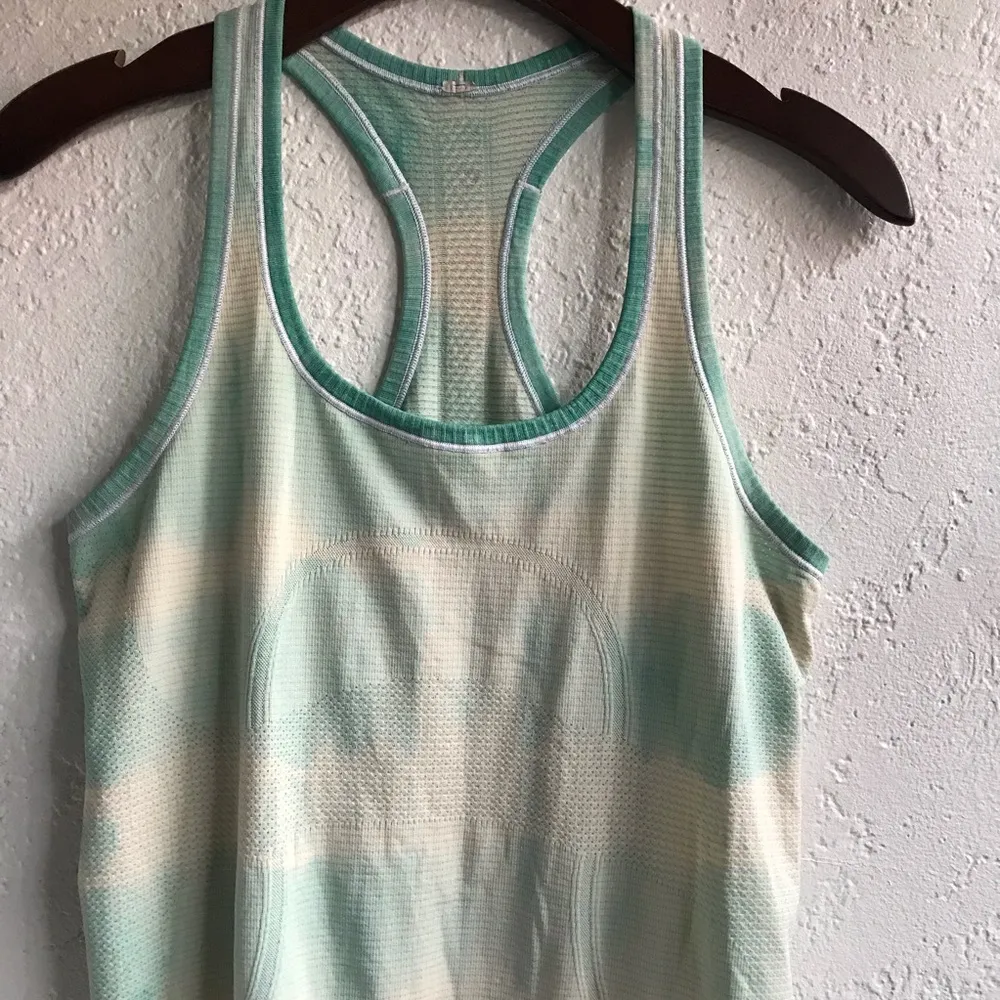Lululemon Swiftly Tech Racerback Size 8 - Image 5
