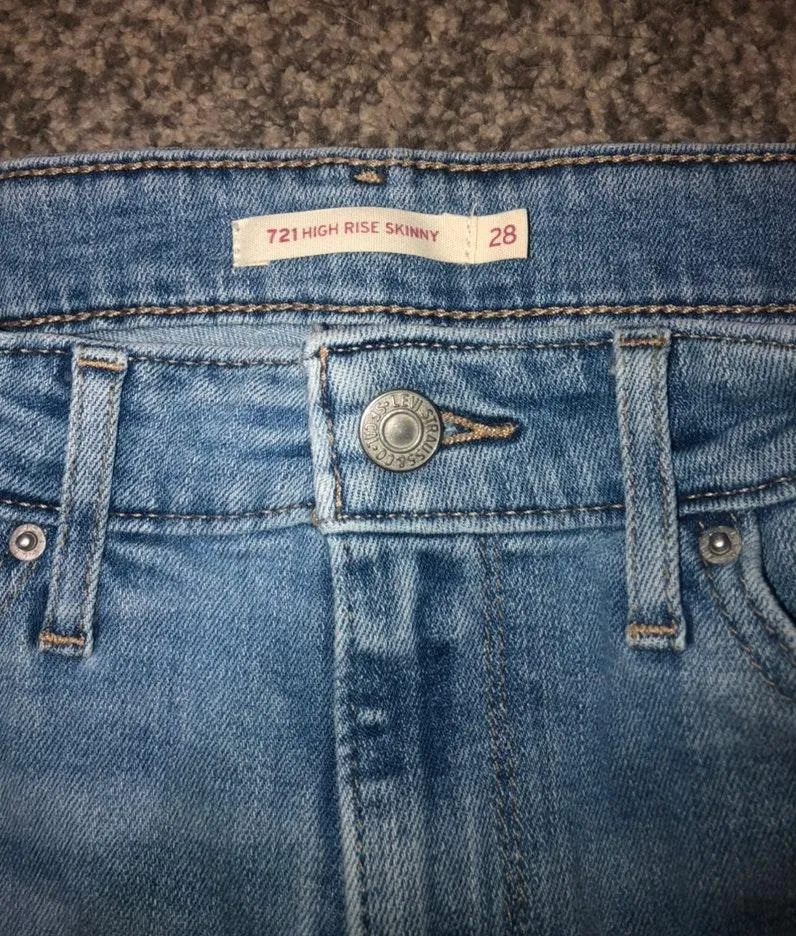 Levi’s High Rise Skinny - Image 2