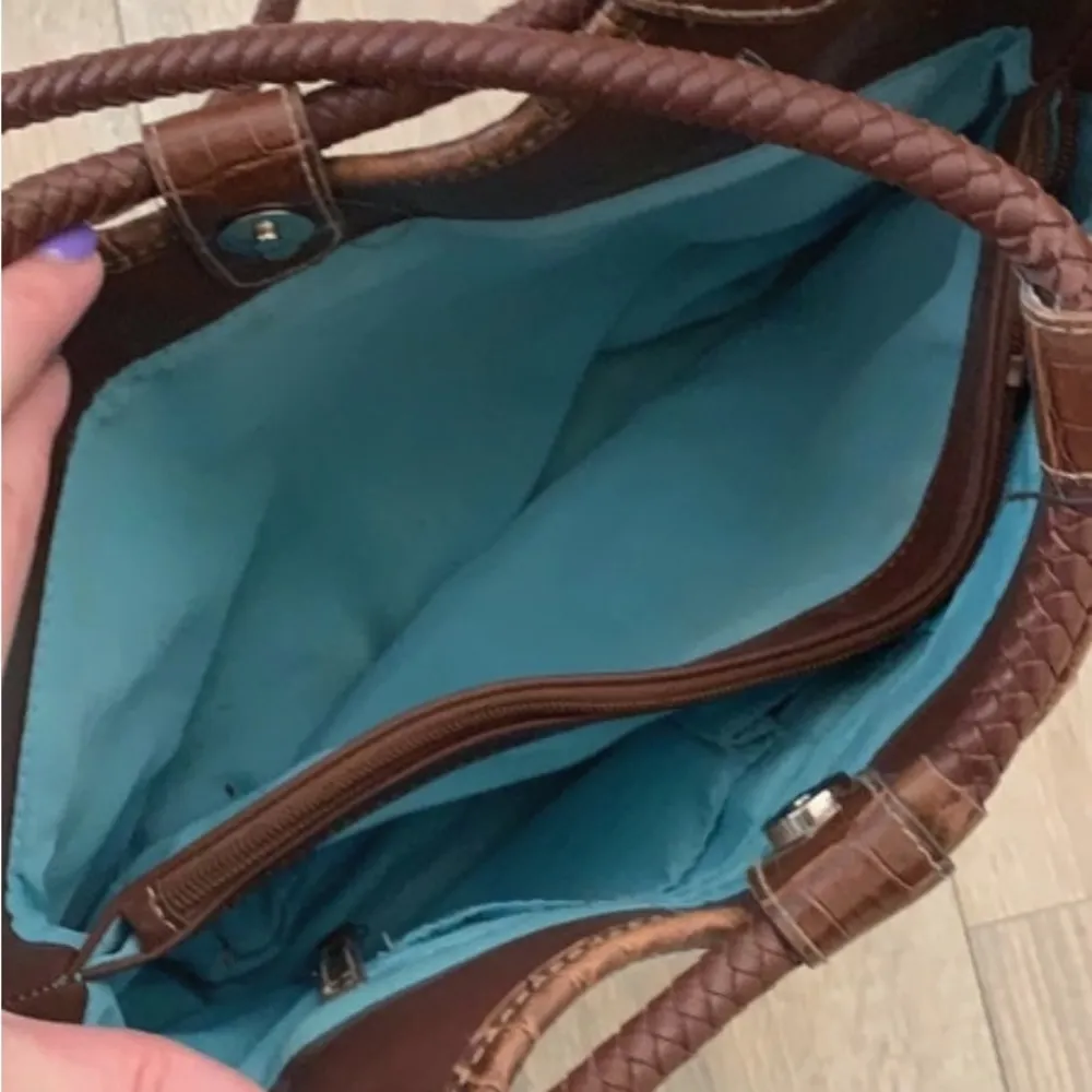 White & brown weaved faux leather purse - Image 6