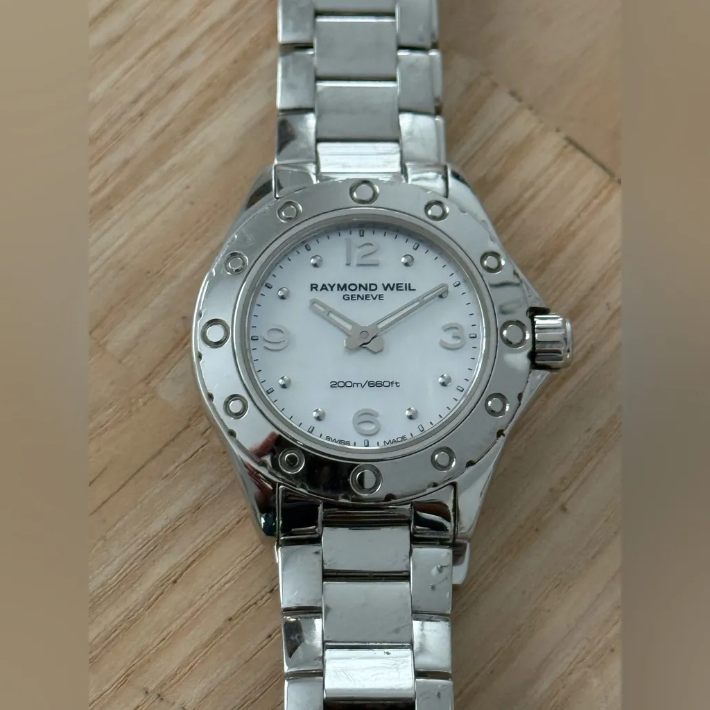 Raymond Weil Geneve Luxury Watch Mother of Pearl Dial Stainless Bracelet Silver - Image 3